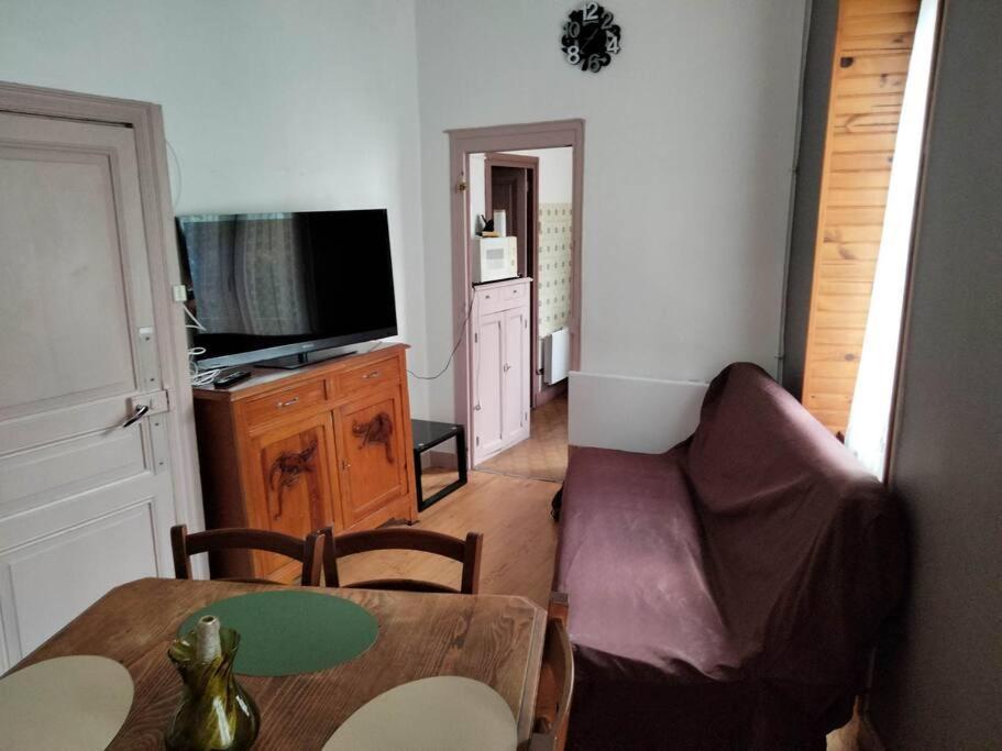 Le Nid Douillet Rustique Linge Fourni Apartamento La Bourboule Exterior foto